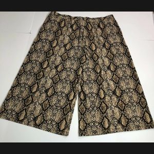 Susan Graver Liquid Knit Wide Leg Capris size XL